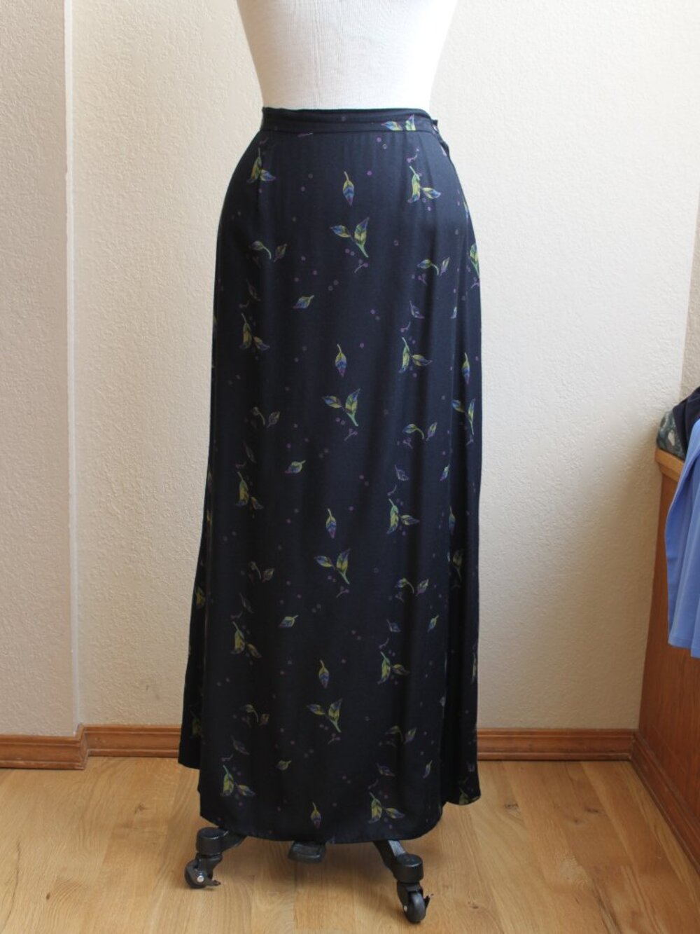 Vintage 90's Putumayo Long Straight Rayon Floral Skirt M